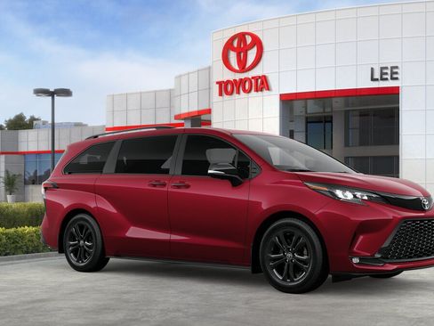New 2026 Toyota Sienna XSE AWD/4WD image 14