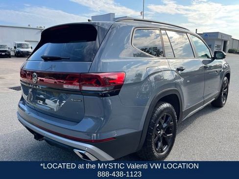 Certified 2024 Volkswagen Atlas Peak Edition SE image 7