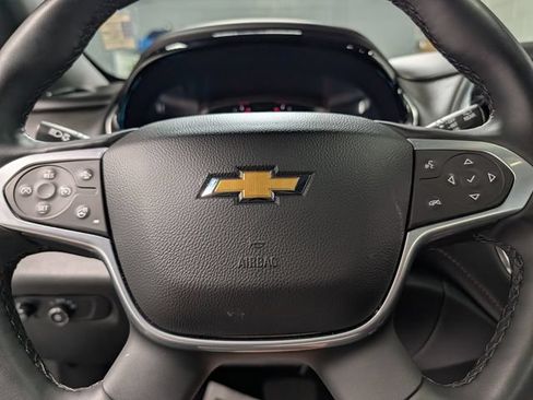 Used 2023 Chevrolet Traverse LT w/ LT Premium Package AWD/4WD image 22
