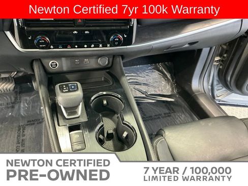 Used 2021 Nissan Rogue SL FWD image 13