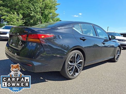 Used 2024 Nissan Altima 2.5 SR FWD image 6