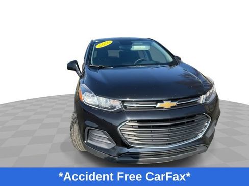 Used 2020 Chevrolet Trax LS w/ Tint and Cruise Package image 4