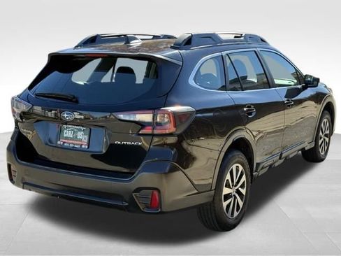 Used 2020 Subaru Outback 2.5i image 6
