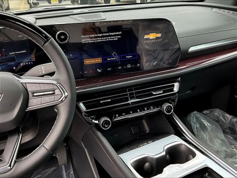 New 2026 Chevrolet Traverse Z71 w/ Enhanced Driving Package image 13