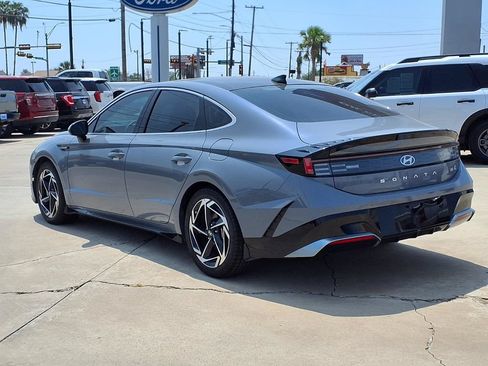 Used 2024 Hyundai Sonata SEL w/ Convenience Package FWD image 6