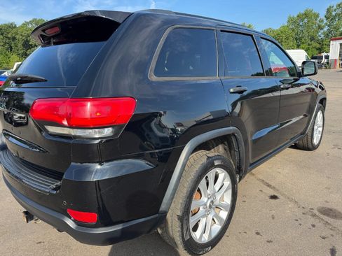 Used 2017 Jeep Grand Cherokee Limited AWD/4WD image 11