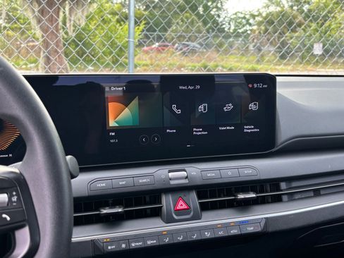 Used 2025 Kia K4 FWD image 20
