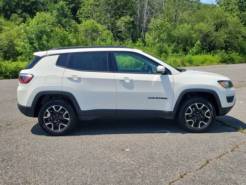 Used 2020 Jeep Compass Sport AWD/4WD image 4