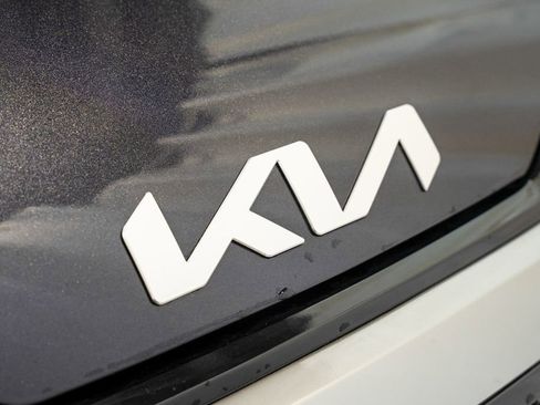 New 2026 Kia Sportage EX FWD image 3