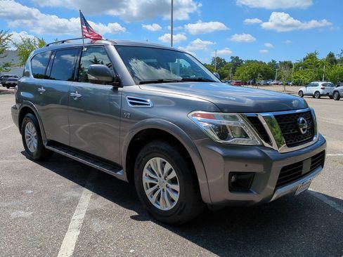 Used 2018 Nissan Armada SV w/ Driver Package RWD image 2
