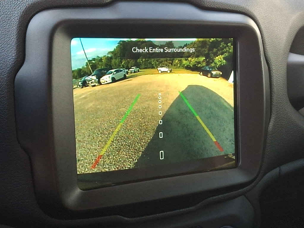 Used 2022 Jeep Renegade Latitude AWD/4WD image 19