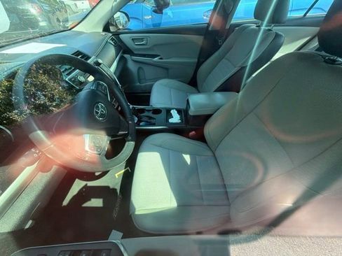 Used 2016 Toyota Camry SE FWD image 10