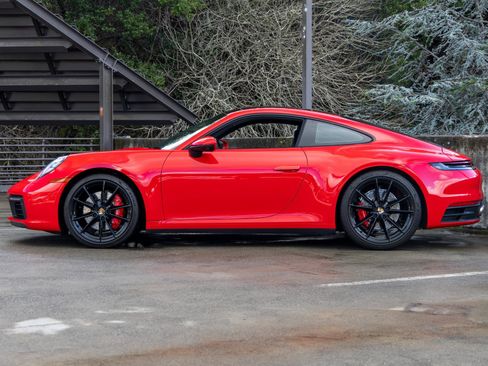 Certified 2020 Porsche 911 Carrera S image 2