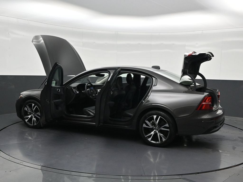 Certified 2024 Volvo S60 B5 Core FWD image 36