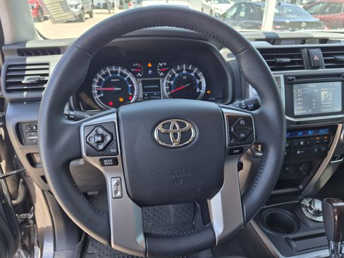 Used 2019 Toyota 4Runner Limited AWD/4WD image 9