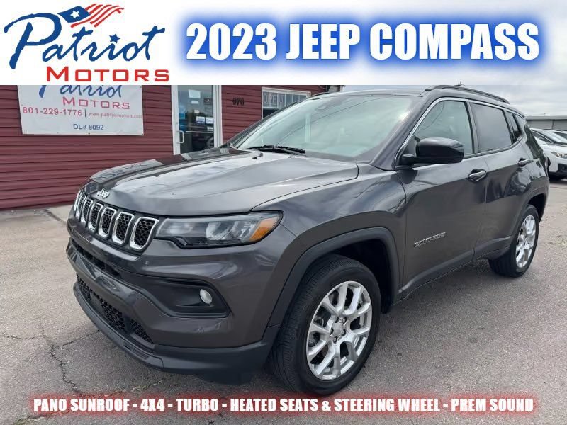 Used 2023 Jeep Compass Latitude w/ Sun and Sound Group AWD/4WD image 1
