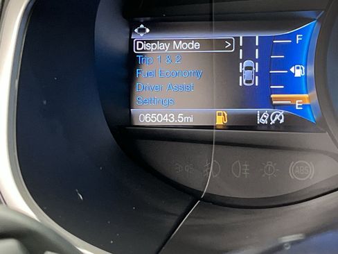 Used 2020 Ford Edge SEL image 16