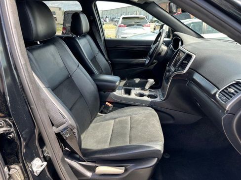 Used 2018 Jeep Grand Cherokee Altitude image 26