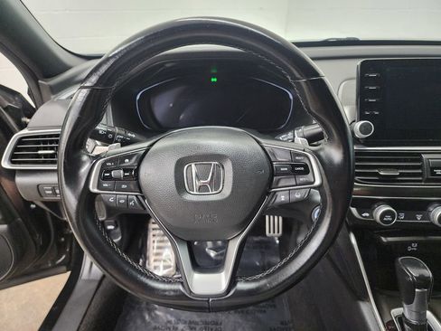 Used 2018 Honda Accord Sport image 14