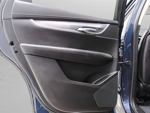 Used 2019 Cadillac XT5 Luxury image 30