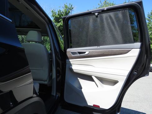 Used 2024 Volkswagen Atlas SEL Premium R-Line AWD/4WD image 15