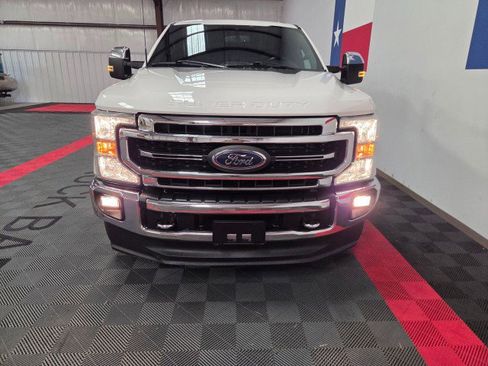 Used 2022 Ford F250 Lariat w/ Chrome Package image 21