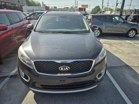Used 2018 Kia Sorento EX AWD/4WD image 2