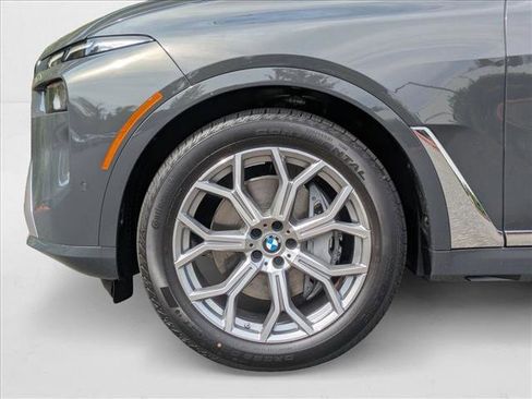Used 2026 BMW X7 xDrive40i image 10