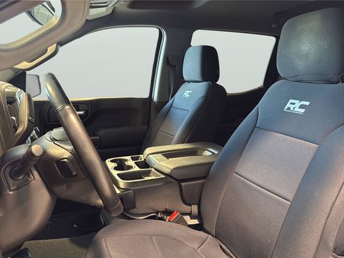 Used 2021 Chevrolet Silverado 1500 LT AWD/4WD image 12