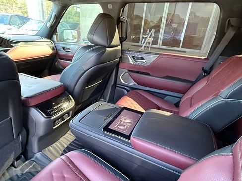Used 2025 INFINITI QX80 Autograph AWD/4WD image 9