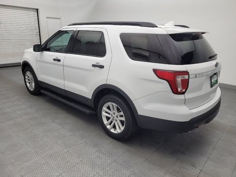 Used 2017 Ford Explorer FWD image 3
