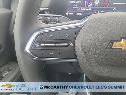 New 2026 Chevrolet Suburban Premier image 30