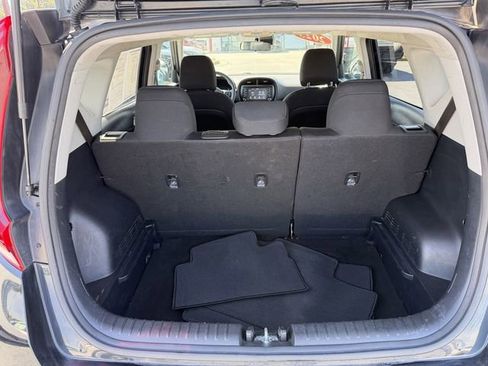 Used 2020 Kia Soul S FWD image 31