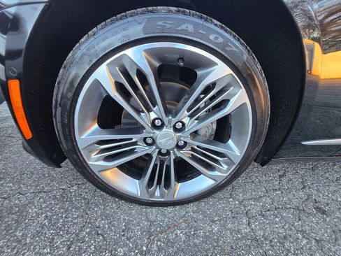 Used 2018 Cadillac CT6 Platinum w/ LPO, Exterior Accent Package image 9