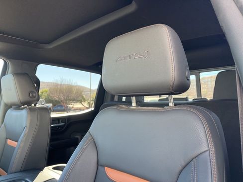 Used 2022 GMC Sierra 1500 AT4 w/ AT4 Premium Package image 19