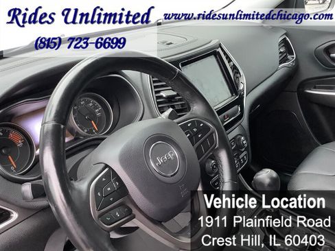 Used 2019 Jeep Cherokee Limited AWD/4WD image 25