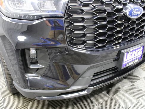 Used 2025 Ford Explorer ST AWD/4WD image 59
