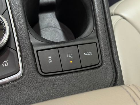 Used 2021 Cadillac XT4 Premium Luxury FWD image 20