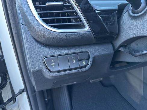 New 2026 Kia Seltos S AWD/4WD image 31