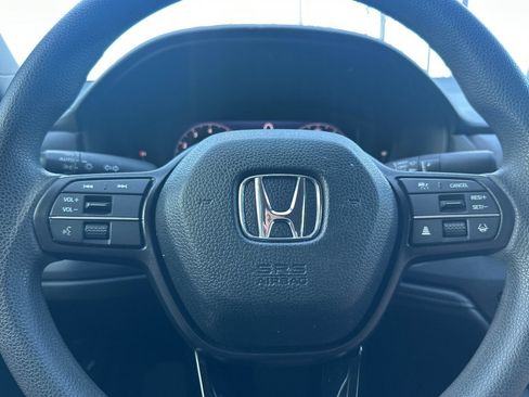 Used 2025 Honda Accord LX image 32
