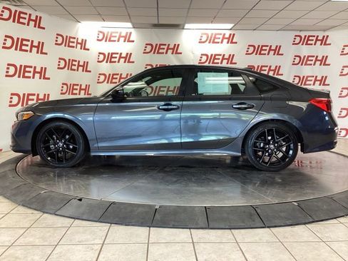 Used 2024 Honda Civic Sport image 4
