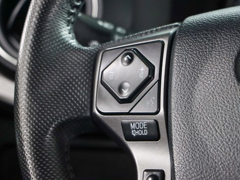 Used 2023 Toyota Tacoma TRD Off-Road image 13