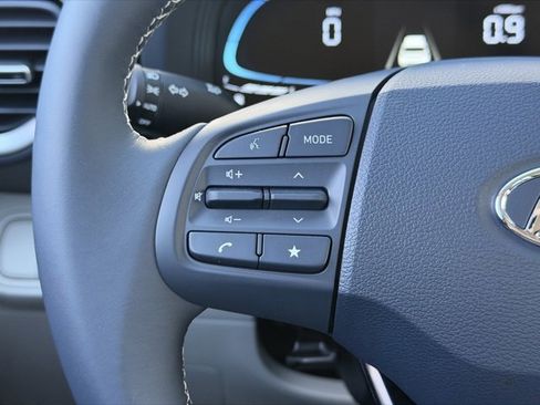 New 2026 Hyundai Venue SEL image 16