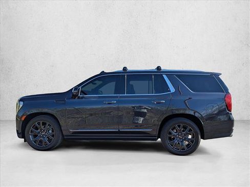 Used 2024 GMC Yukon Denali Ultimate AWD/4WD image 9