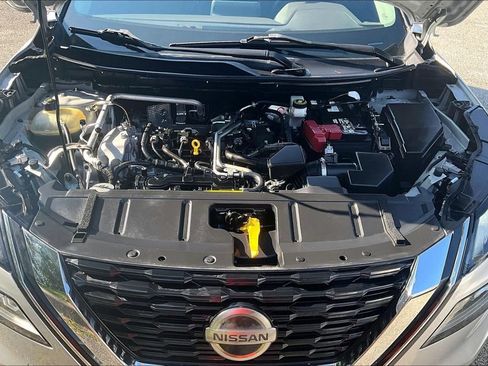 Used 2021 Nissan Rogue SV FWD image 11