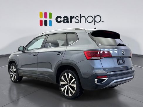 Used 2024 Volkswagen Taos SE image 3