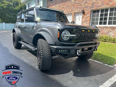 Used 2024 Ford Bronco Wildtrak image 1