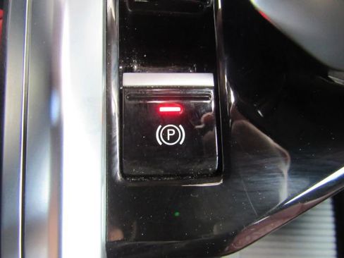 Used 2022 Audi e-tron S Prestige w/ Prestige Package image 55