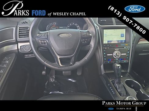 Certified 2018 Ford Explorer Platinum image 12