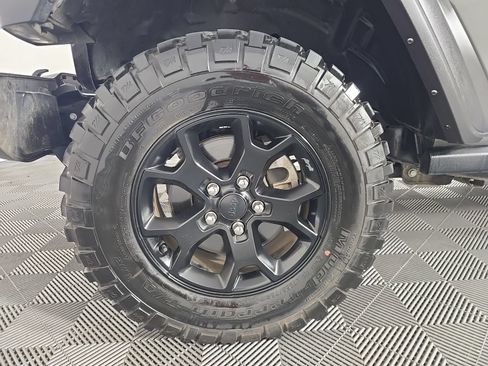 Used 2022 Jeep Wrangler Sport AWD/4WD image 7